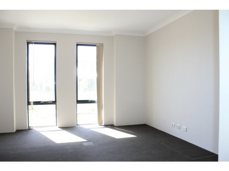 19 Frankenia Turn, Success WA 6164