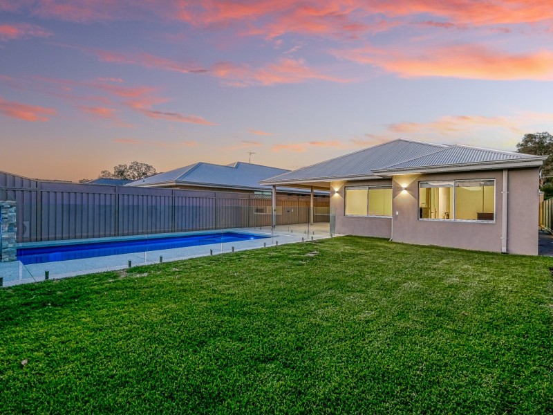 87 Luyer Avenue, East Cannington WA 6107