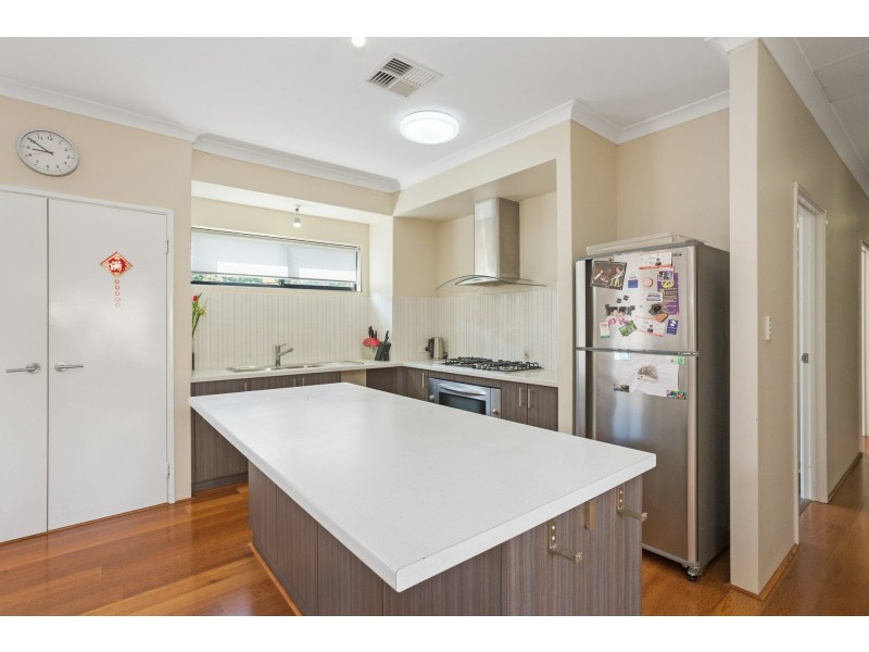 4B Yeeda Street, Riverton WA 6148