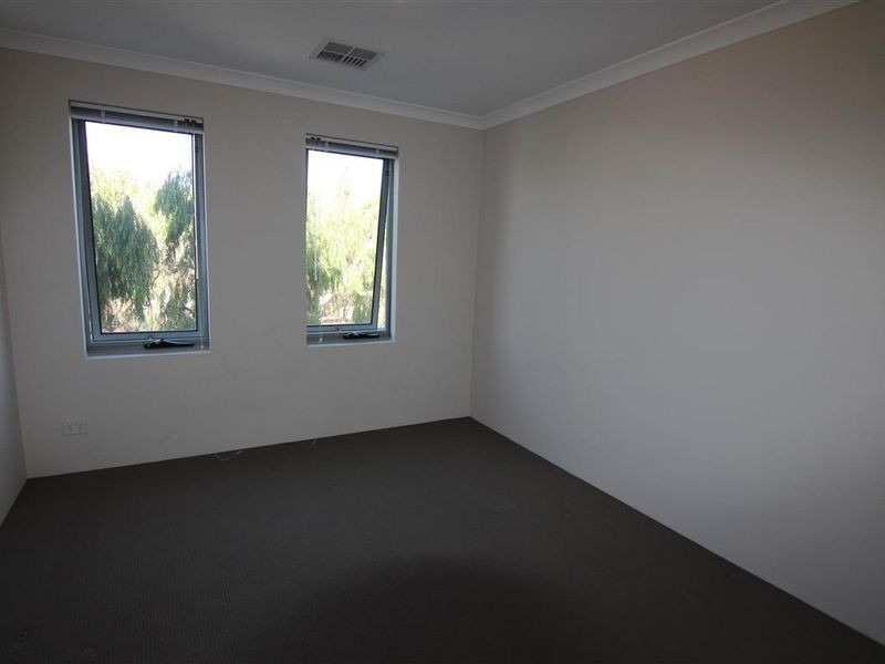 1/7 Gild Street, Cloverdale WA 6105