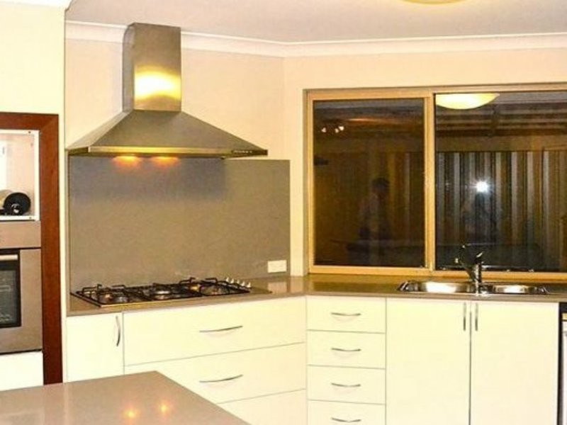 27 Blandfield Way, Parkwood WA 6147