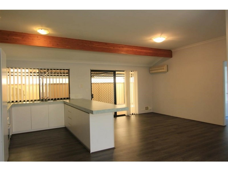 18 Greenland Boulevard, Canning Vale WA 6155