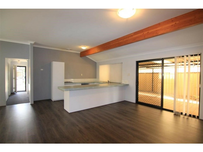 18 Greenland Boulevard, Canning Vale WA 6155