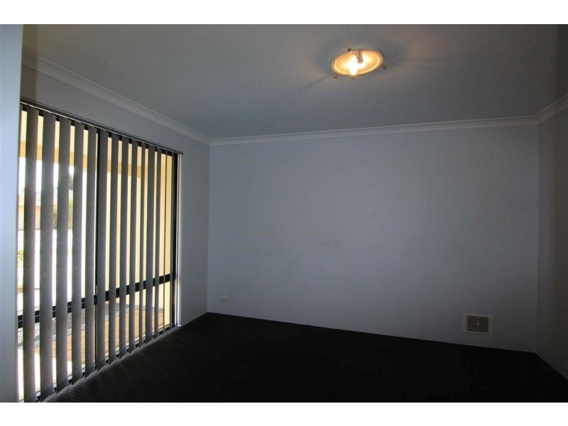 18 Greenland Boulevard, Canning Vale WA 6155