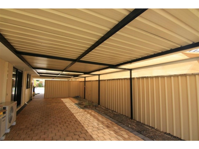 18 Greenland Boulevard, Canning Vale WA 6155