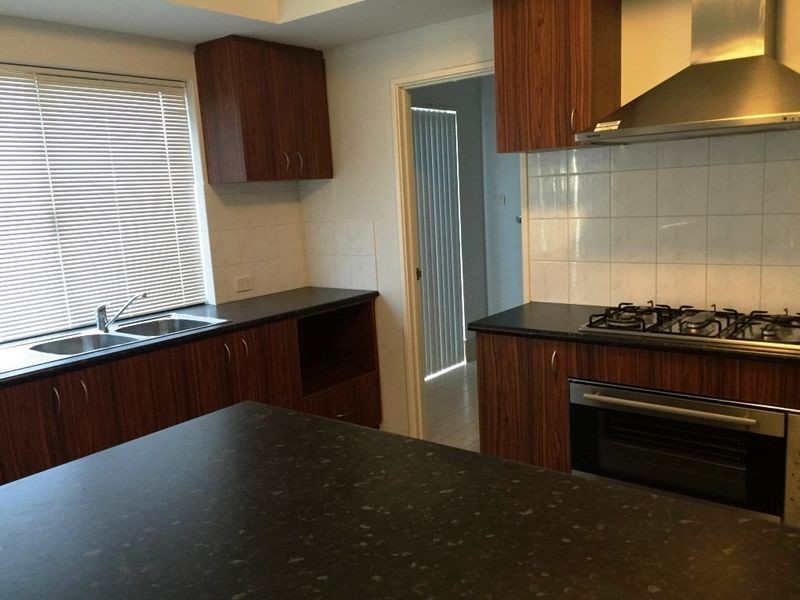5 Caper Place, Success WA 6164