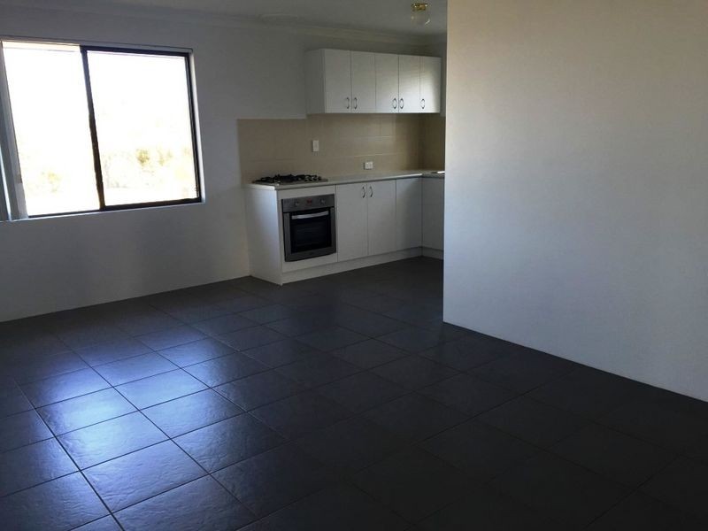 5 Caper Place, Success WA 6164