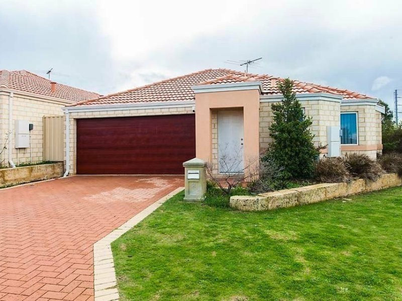 2 Penola Court, Clarkson WA 6030