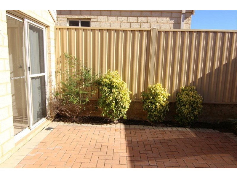 2 Penola Court, Clarkson WA 6030