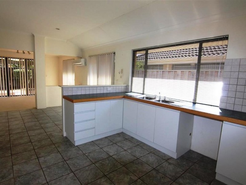 5 Audley Place, Canning Vale WA 6155