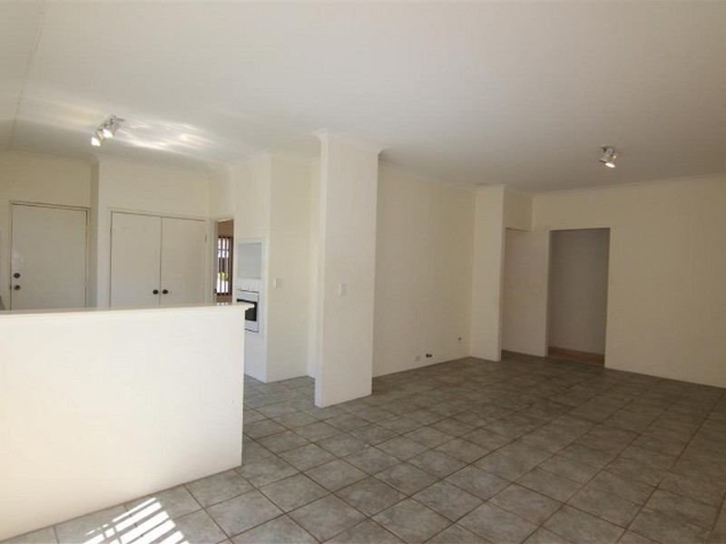 5 Audley Place, Canning Vale WA 6155