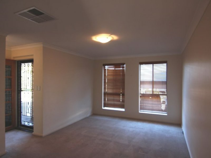 28 Kalangedy Drive, Riverton WA 6148