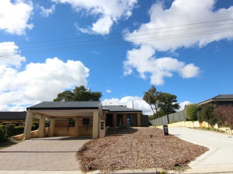 28 Kalangedy Drive, Riverton WA 6148