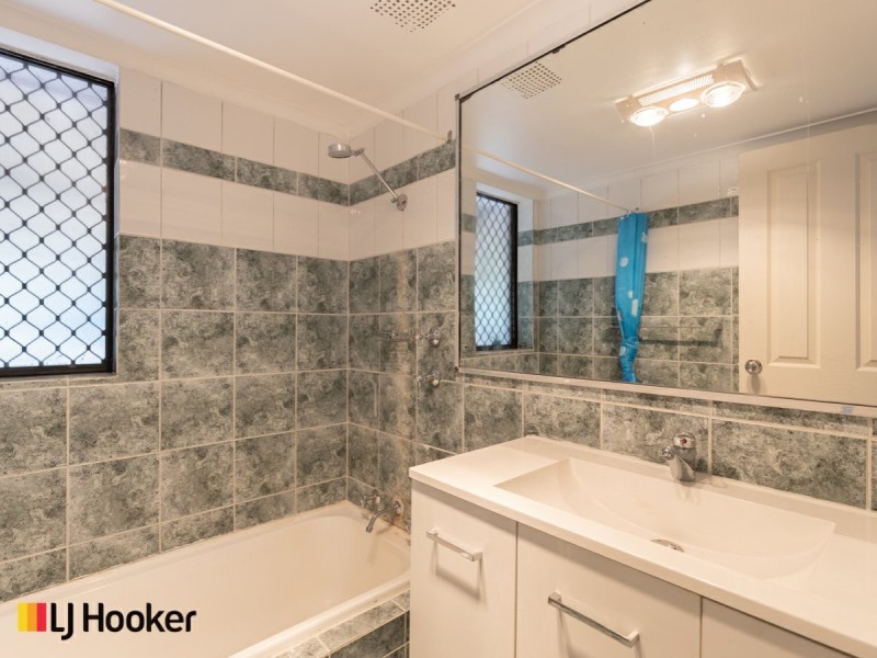 16 Tarndale Way, South Lake WA 6164