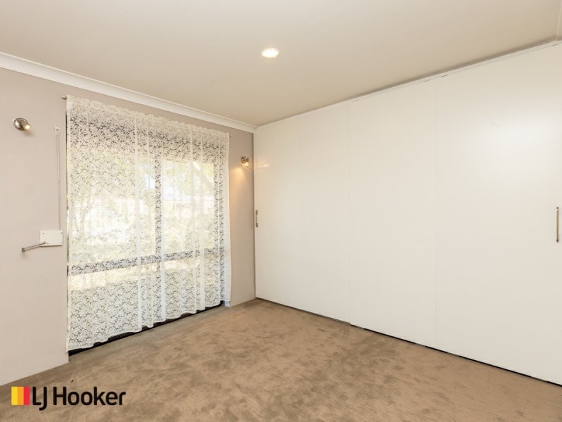 16 Tarndale Way, South Lake WA 6164