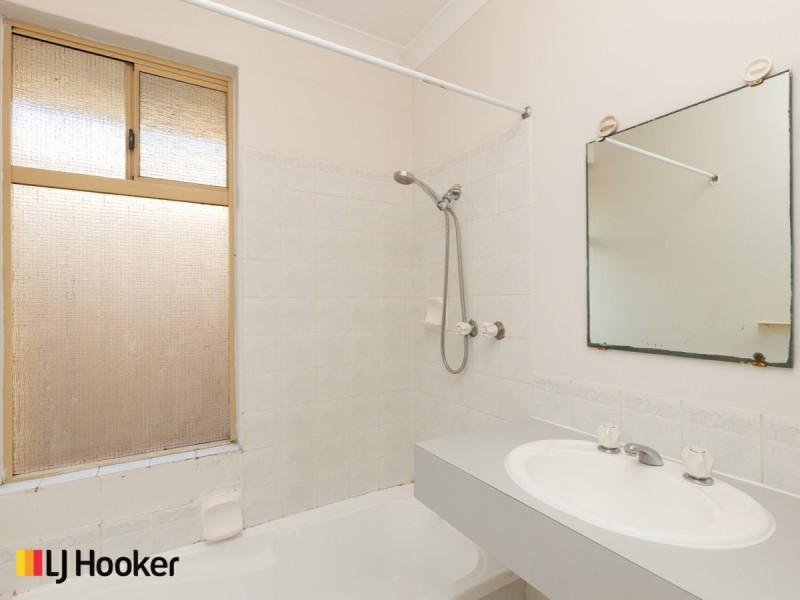 93 Bolderwood Drive, South Lake WA 6164