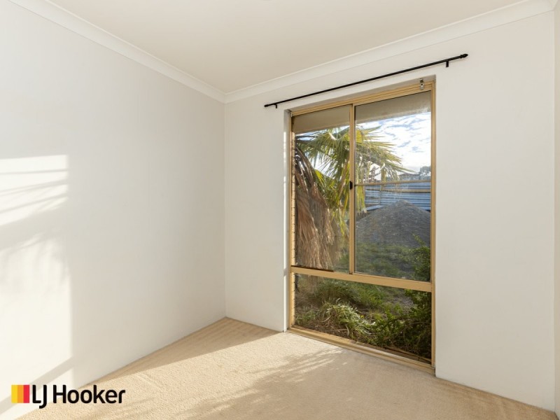 93 Bolderwood Drive, South Lake WA 6164