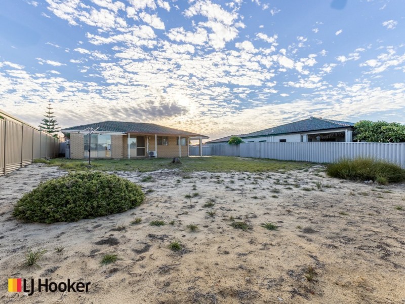 93 Bolderwood Drive, South Lake WA 6164