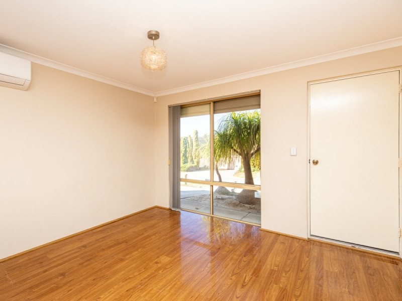 4 Prockter Gardens, Leda WA 6170