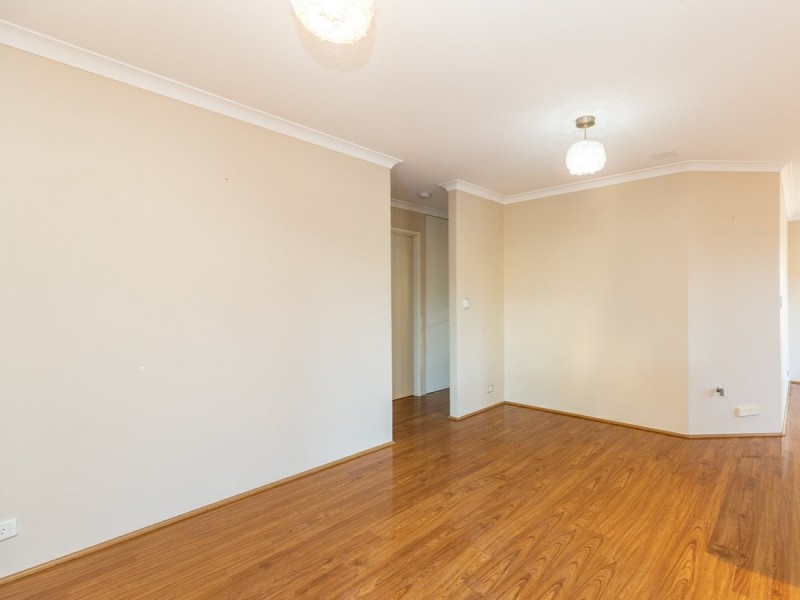 4 Prockter Gardens, Leda WA 6170