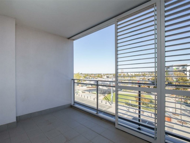 48/23 Junction Boulevard, Cockburn Central WA 6164