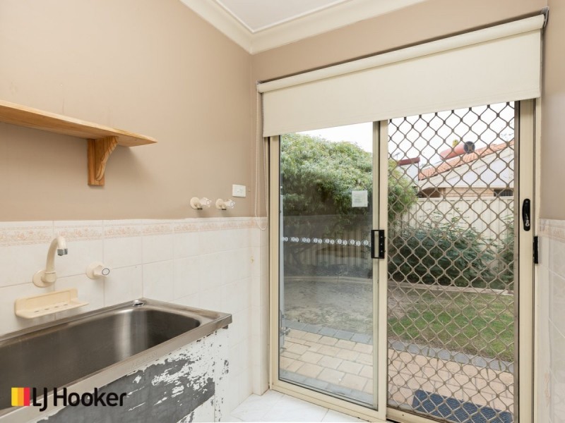 4 Itea Place, South Lake WA 6164