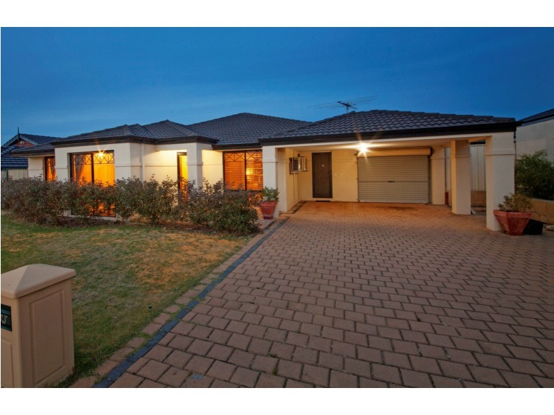 33 Sciano Avenue, Success WA 6164