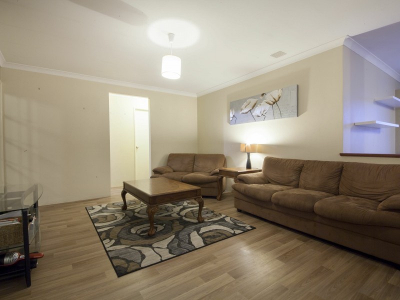 33 Sciano Avenue, Success WA 6164