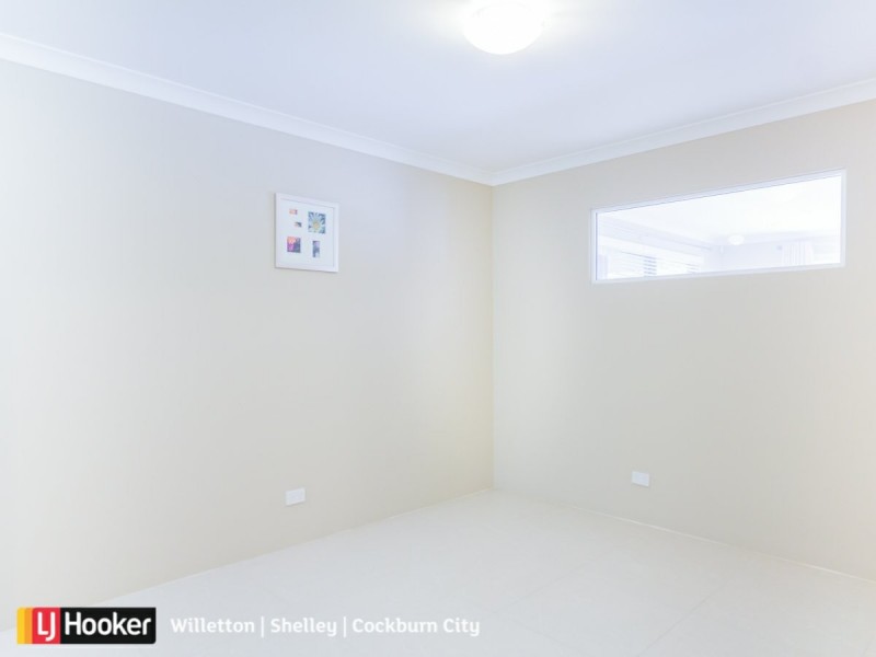 18 Marseille Gardens, Piara Waters WA 6112