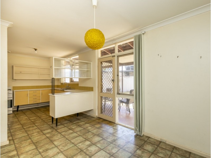 59 Watling Avenue, Lynwood WA 6147