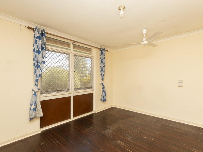 59 Watling Avenue, Lynwood WA 6147