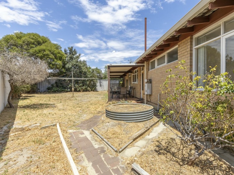 59 Watling Avenue, Lynwood WA 6147