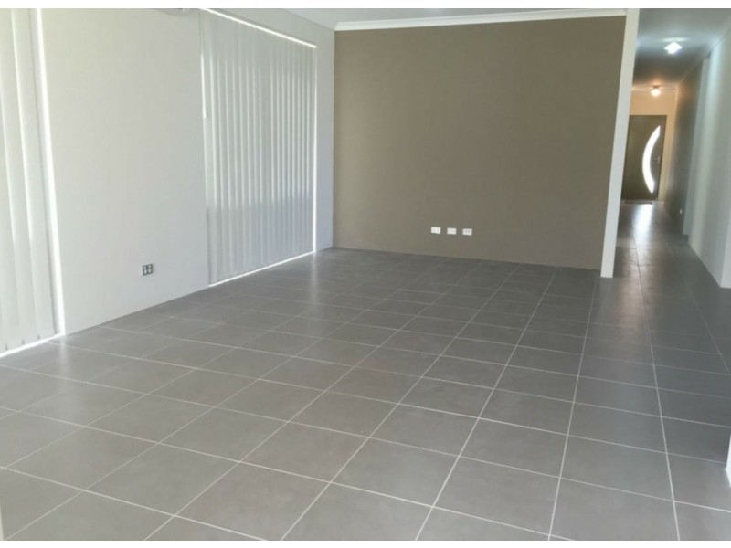 25 Chesham Rise, Alkimos WA 6038
