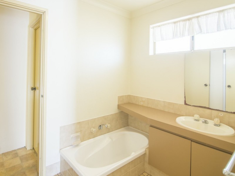 4/68 Tribute Street, Shelley WA 6148