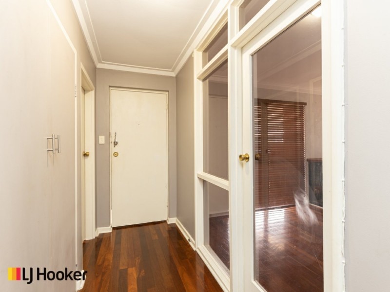 9 Vesta Crescent, Shelley WA 6148