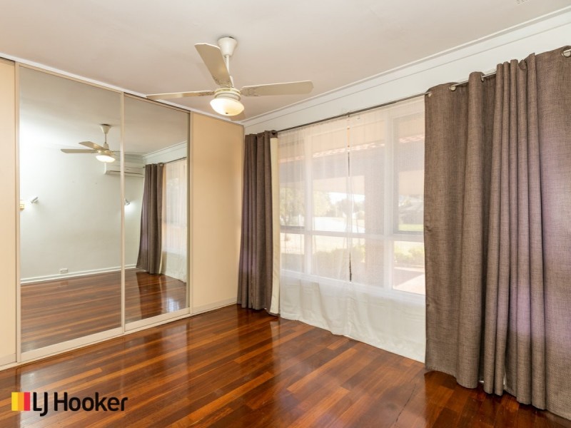 9 Vesta Crescent, Shelley WA 6148