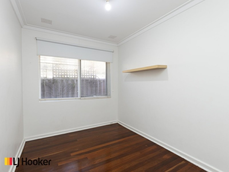 9 Vesta Crescent, Shelley WA 6148