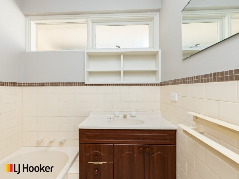 9 Vesta Crescent, Shelley WA 6148