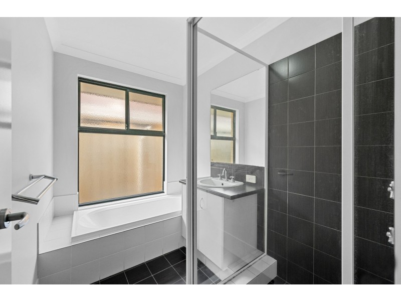 28 Fairlie Drive, Canning Vale WA 6155