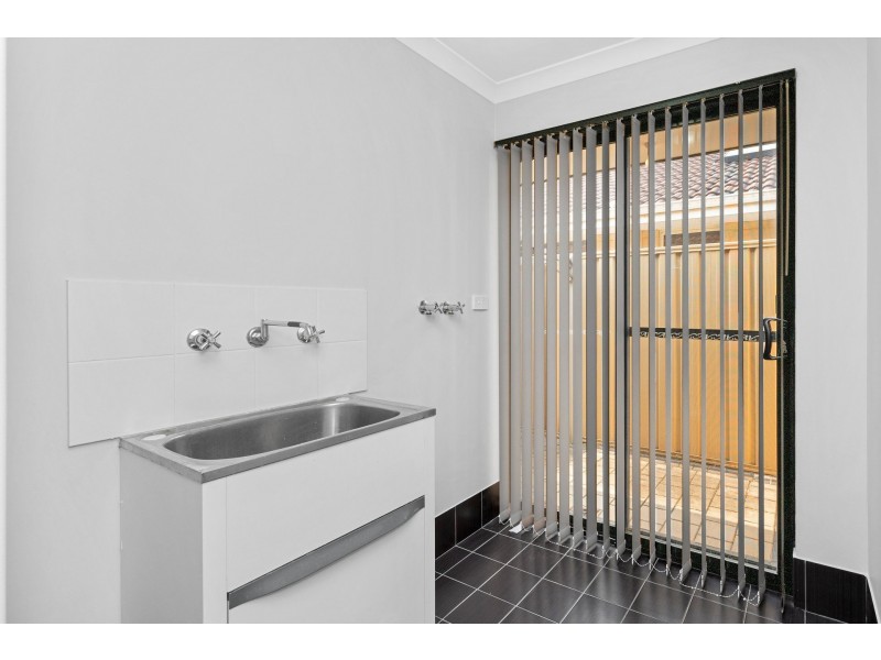 28 Fairlie Drive, Canning Vale WA 6155