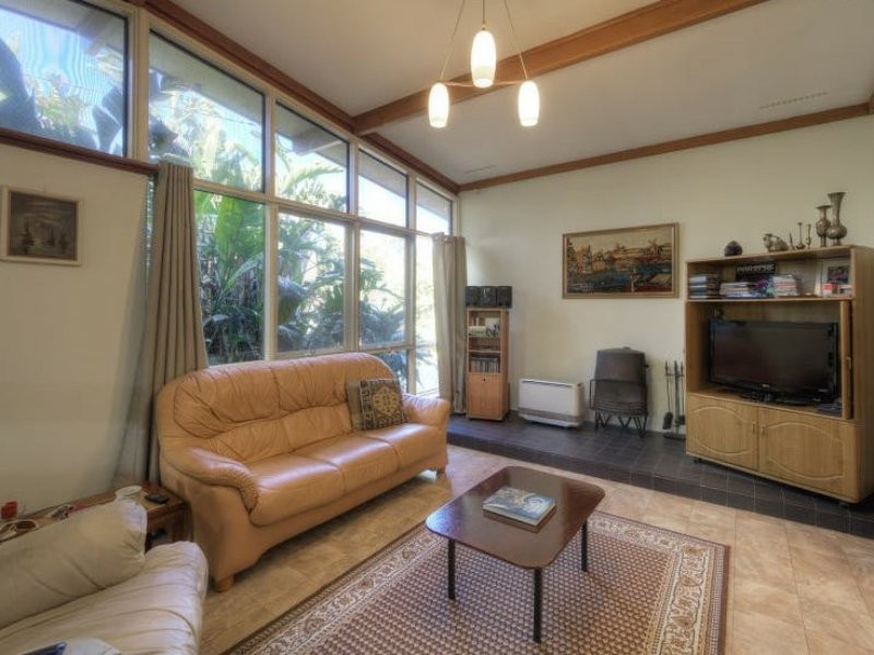 28 Edinburgh Road, Forrestfield WA 6058