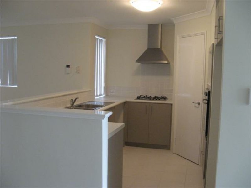 24 Bonner Lane, Armadale WA 6112