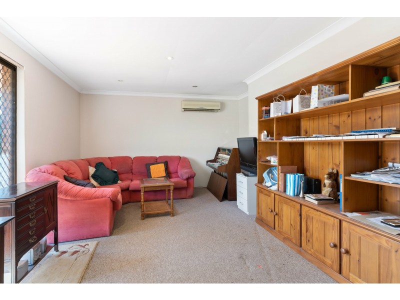 14 Eppalock Grove, South Lake WA 6164