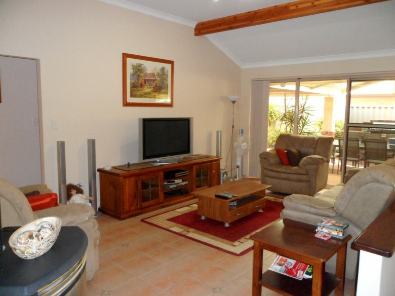 119 Brenchley Drive, Atwell WA 6164