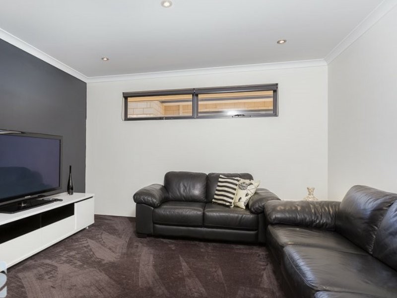 4 Belmore Bend, Parkwood WA 6147