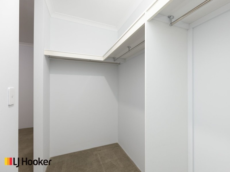 33 Lewisham Vista, Success WA 6164