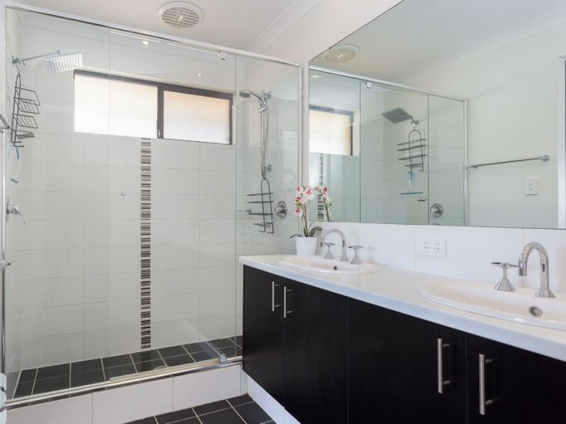 4 Belmore Bend, Aubin Grove WA 6164