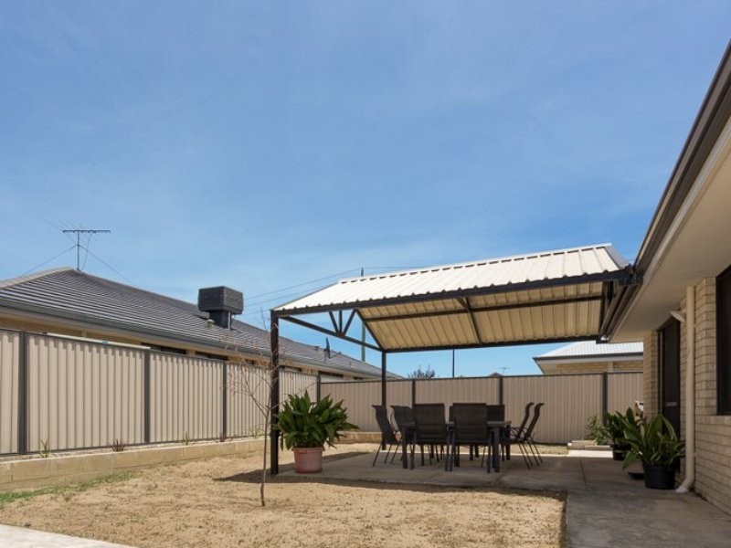 4 Belmore Bend, Aubin Grove WA 6164