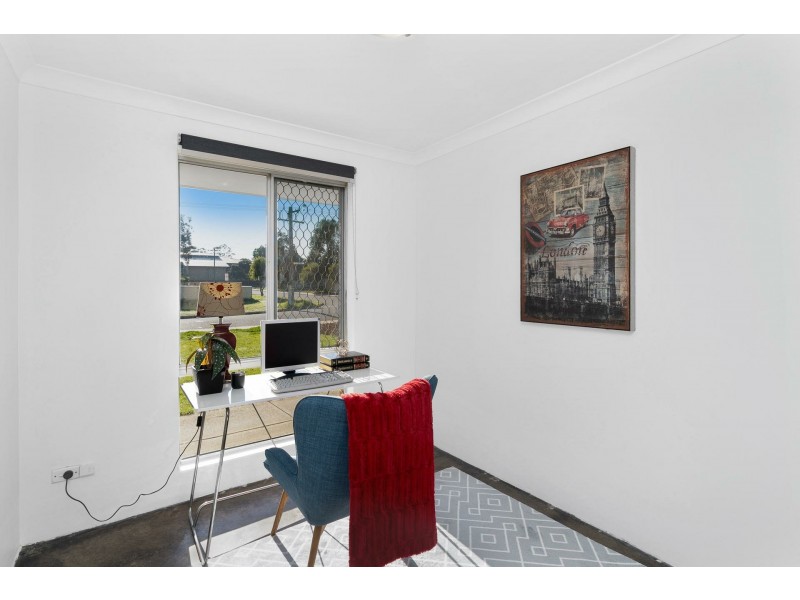 10 Grafham Road, Brookdale WA 6112