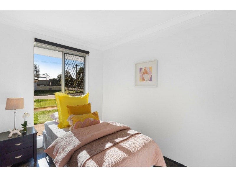 10 Grafham Road, Brookdale WA 6112